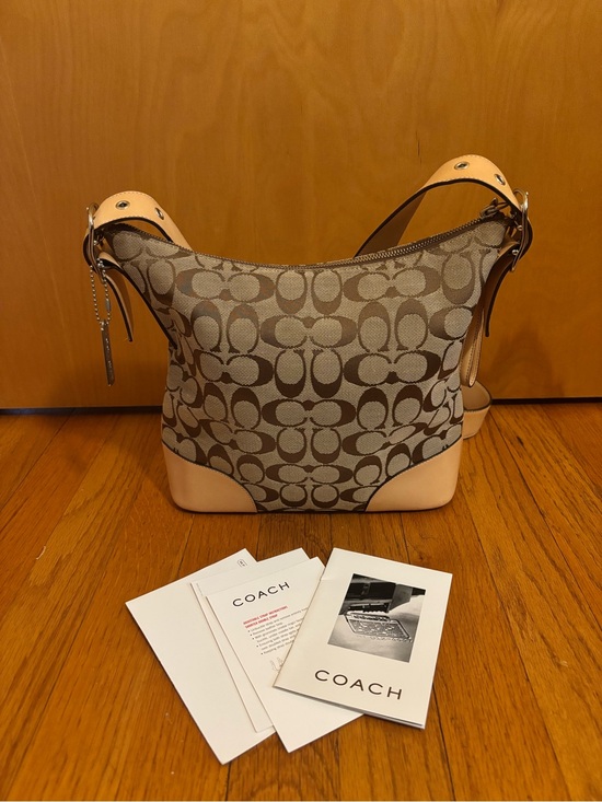 Coach Handbags - Coach Signature Canvas Hobo Bag in Khaki/Tan EUC